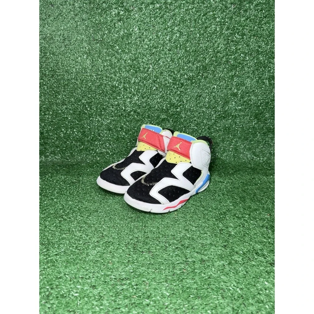 Nike Air Jordan 6 Retro Toddler Size 10C Multicolor Walking Shoe Comfort Sneaker